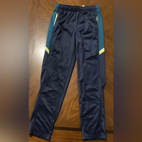 Boys Size XXL 18 Athletic Works Sweatpants With Pockets - Picture 3 of 12